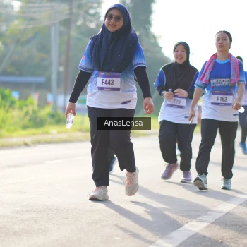 Runner Photo 3482430