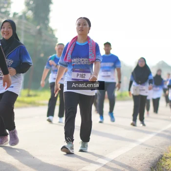 Runner Photo 3482433