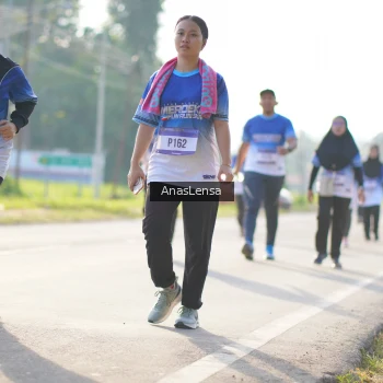 Runner Photo 3482437