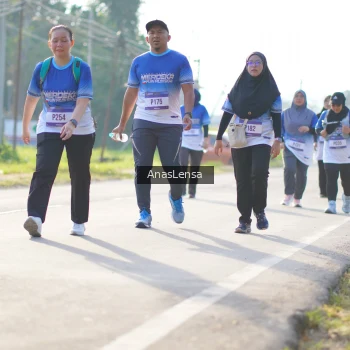 Runner Photo 3482465
