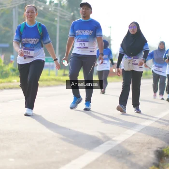 Runner Photo 3482476