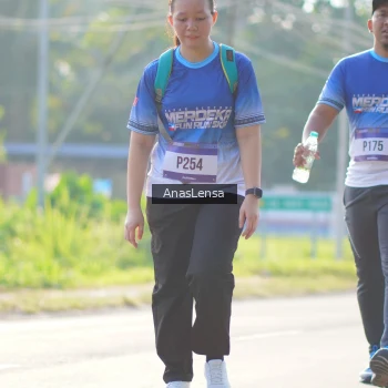 Runner Photo 3482484
