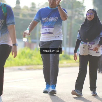 Runner Photo 3482509