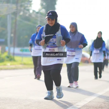 Runner Photo 3482516