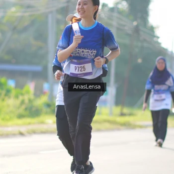 Runner Photo 3482592