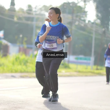 Runner Photo 3482598
