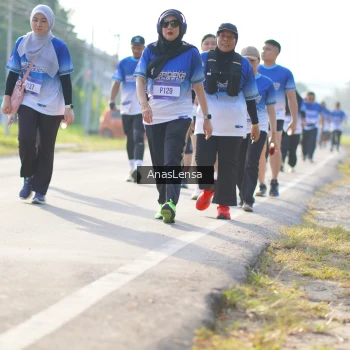 Runner Photo 3482600