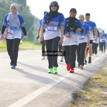 Runner Photo 3482611