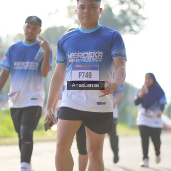 Runner Photo 3482674