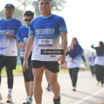 Runner Photo 3482676