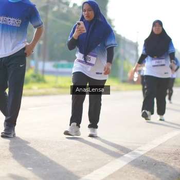 Runner Photo 3482689