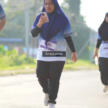 Runner Photo 3482702