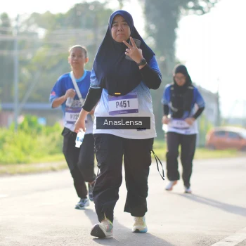 Runner Photo 3482710