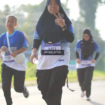 Runner Photo 3482717
