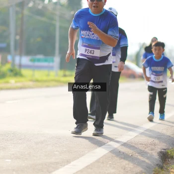 Runner Photo 3482737