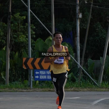 Runner Photo 3482773