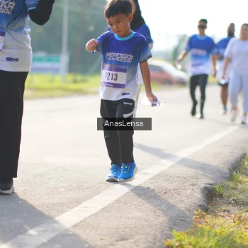 Runner Photo 3482794