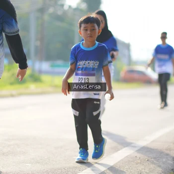 Runner Photo 3482811