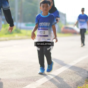 Runner Photo 3482814