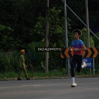 Runner Photo 3482821