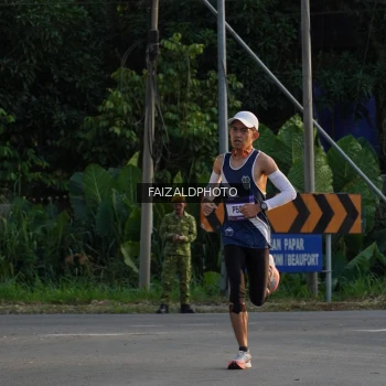 Runner Photo 3482858