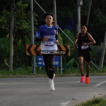 Runner Photo 3482873