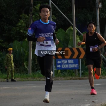 Runner Photo 3482881