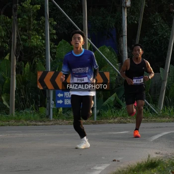 Runner Photo 3482883