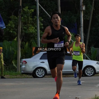 Runner Photo 3482884