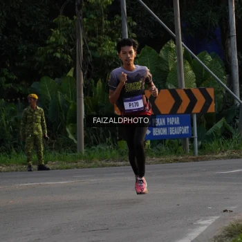 Runner Photo 3482944