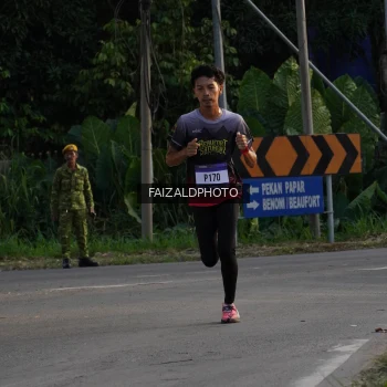 Runner Photo 3482948