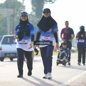 Runner Photo 3482956
