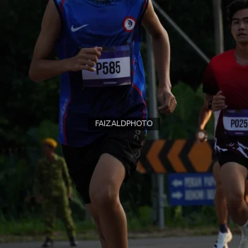 Runner Photo 3483124