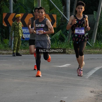 Runner Photo 3483134