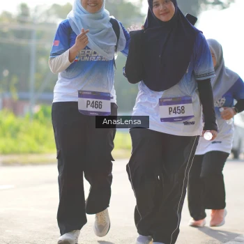 Runner Photo 3483174
