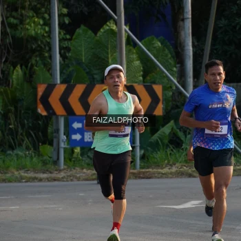 Runner Photo 3483182