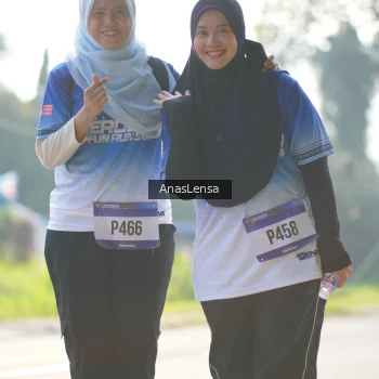 Runner Photo 3483253