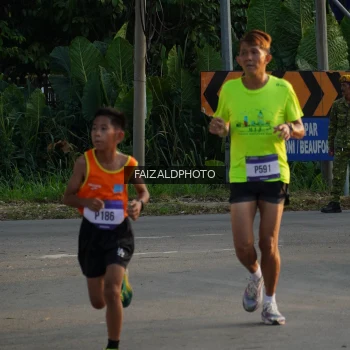 Runner Photo 3483336