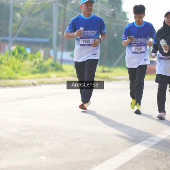 Runner Photo 3483337