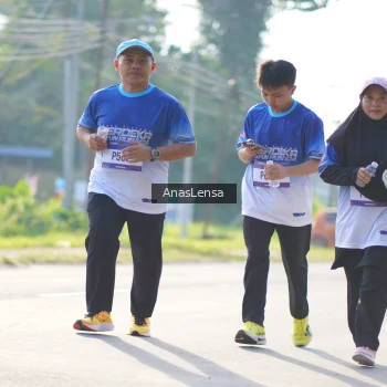 Runner Photo 3483340