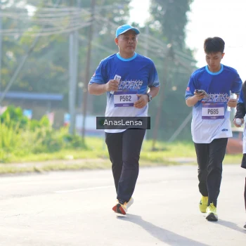 Runner Photo 3483345