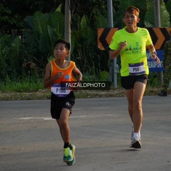 Runner Photo 3483347
