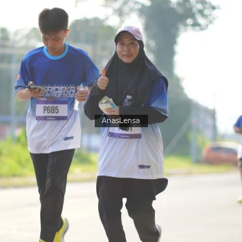 Runner Photo 3483369