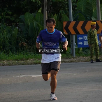Runner Photo 3483385