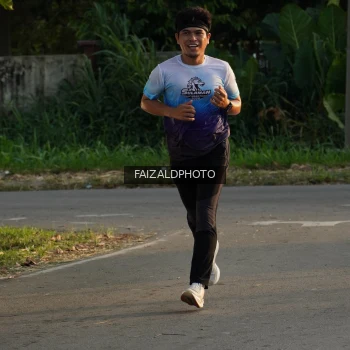 Runner Photo 3483409