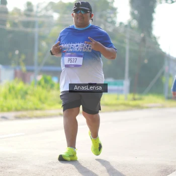 Runner Photo 3483416