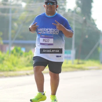 Runner Photo 3483418
