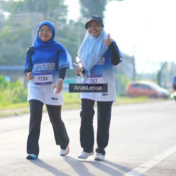 Runner Photo 3483535