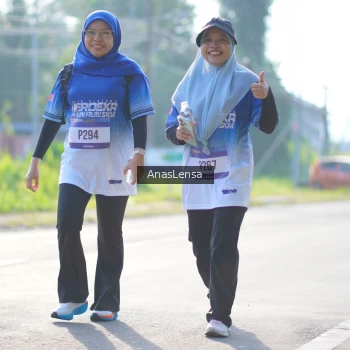Runner Photo 3483541