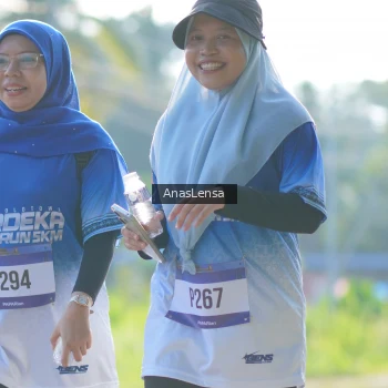 Runner Photo 3483559